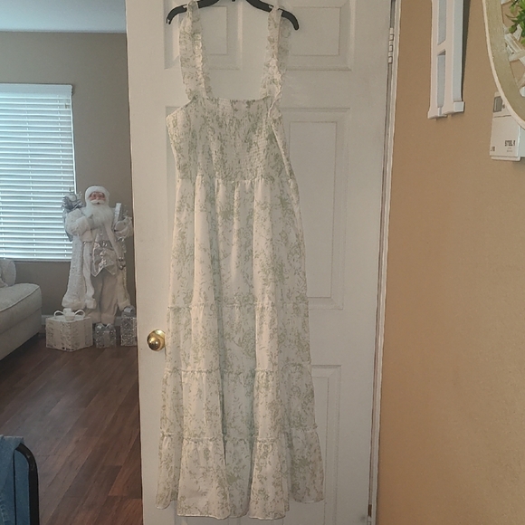 And Now This Dresses & Skirts - AND NOW THIS SZ XL Floral Maxi Dress with Ruffle Straps
